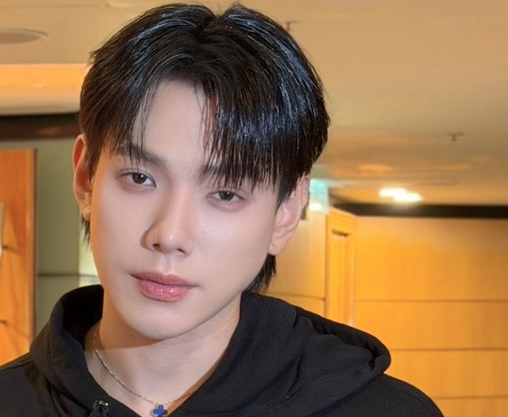 opadkum's tweet photo. Look at that face, couldn't you sleep last night? You have such dark circles under your eyes it looks like you didn't get enough sleep... and look at that lower lip with bite marks. 
#Daouzaii 
#DAOUOFRROADFMinHONGKONG https://t.co/3yPOzzbVOz
