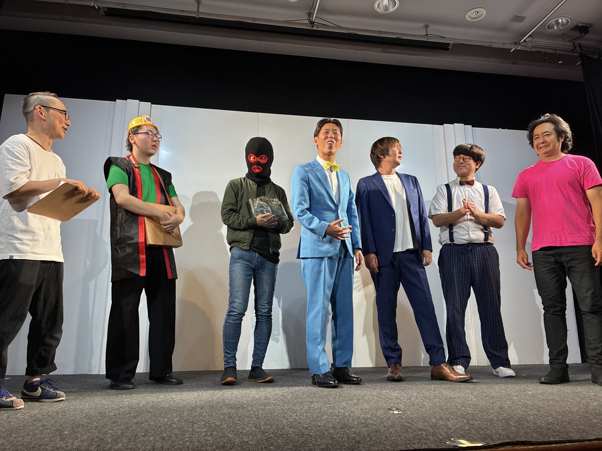 ES___ri__dk's tweet photo. #ラフいいね Z 3rd

機材トラブルがあったにも関わらず平然と２回目の登場をする前のMCキングマスクさん！面白かった！発音にこだわる剣崎さん最高（笑）
普段は漫才大好きマンなのでこういう機会にたくさんピン芸人さん見られて嬉しい🥹
山村和光さんが最高に面白すぎた〜！！！！ https://t.co/TmgzAXC5P6