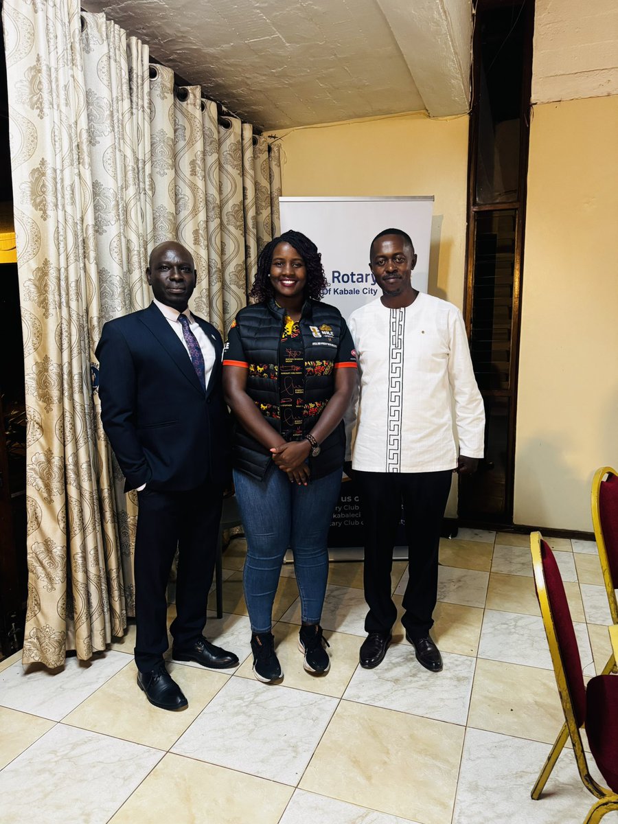Emily_MoEt's tweet photo. Quite an amazing evening yesterday being hosted @rckabalecity where I accompanied the AG for his official visit to the club together with Rtn. Apollo Ampumwize.

It was such an honor being in the company of the Past Presidents of RAC Mbarara, thank you for the mentorship 👏🤝 https://t.co/xXA13b804l
