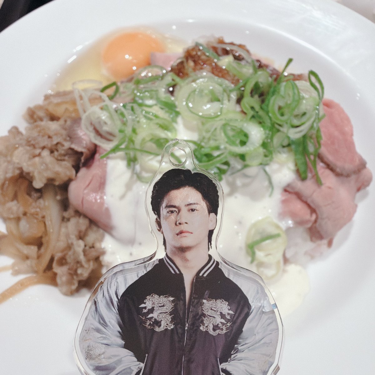 ponzupw's tweet photo. 今日は松屋🐮

#日々安齊 https://t.co/2rc0SsgJdg