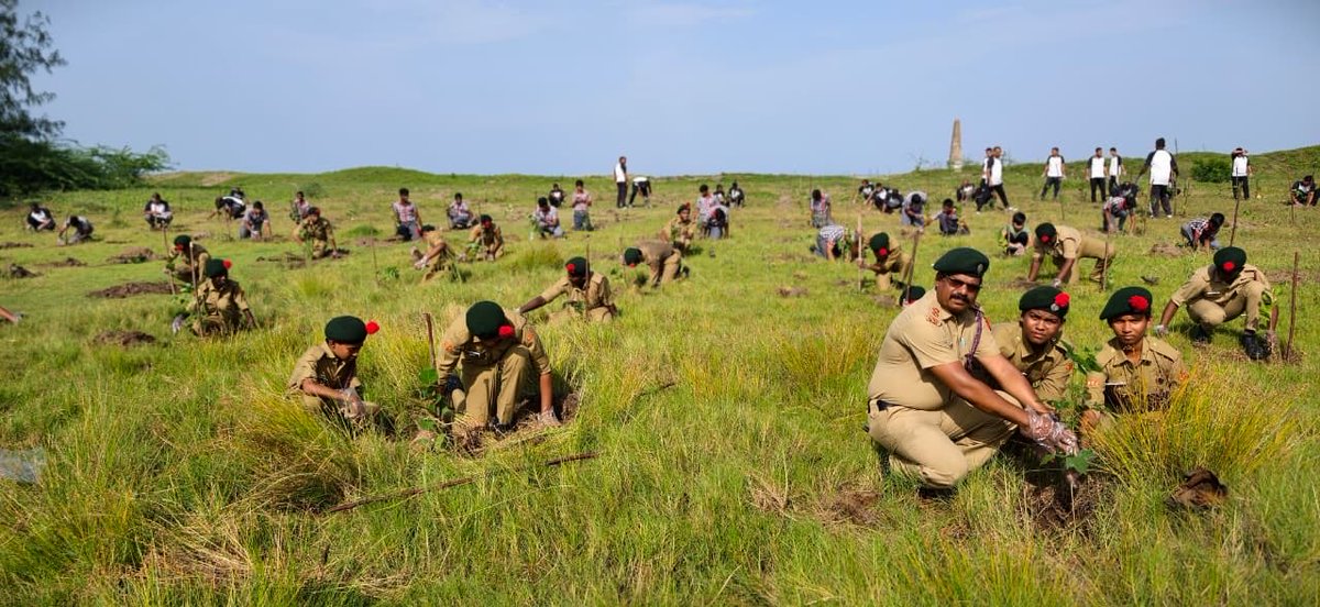 NCCPondicherry's tweet photo. 🌱 2 P Indep Coy NCC, Karaikal, under Puducherry Group, conducted a Tree Plantation Drive at Karaikal. The initiative saw enthusiastic participation from NCC Cadets  of Karaikal dist , contributing towards a greener and healthier environment. 🇮🇳🌳
#NCC #TreePlantation #Karaikal #PuducherryGroup

@PMOIndia
@LGov_Puducherry
@HQ_DG_NCC
@NCCDte_TNPAN
@vatsvirendra1
@ashishrams