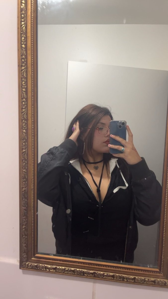 LawrenceQueen_'s tweet photo. 🖤 https://t.co/QQGQbAEOYz
