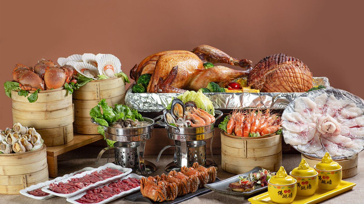 Bigmoo44002145's tweet photo. [Spice up your holiday table with our limited-edition roasted turkey platter—juicy, flavorful, and only available this week! #Holiday特餐 #FestiveEats]， https://t.co/Zk0rVW5L1g