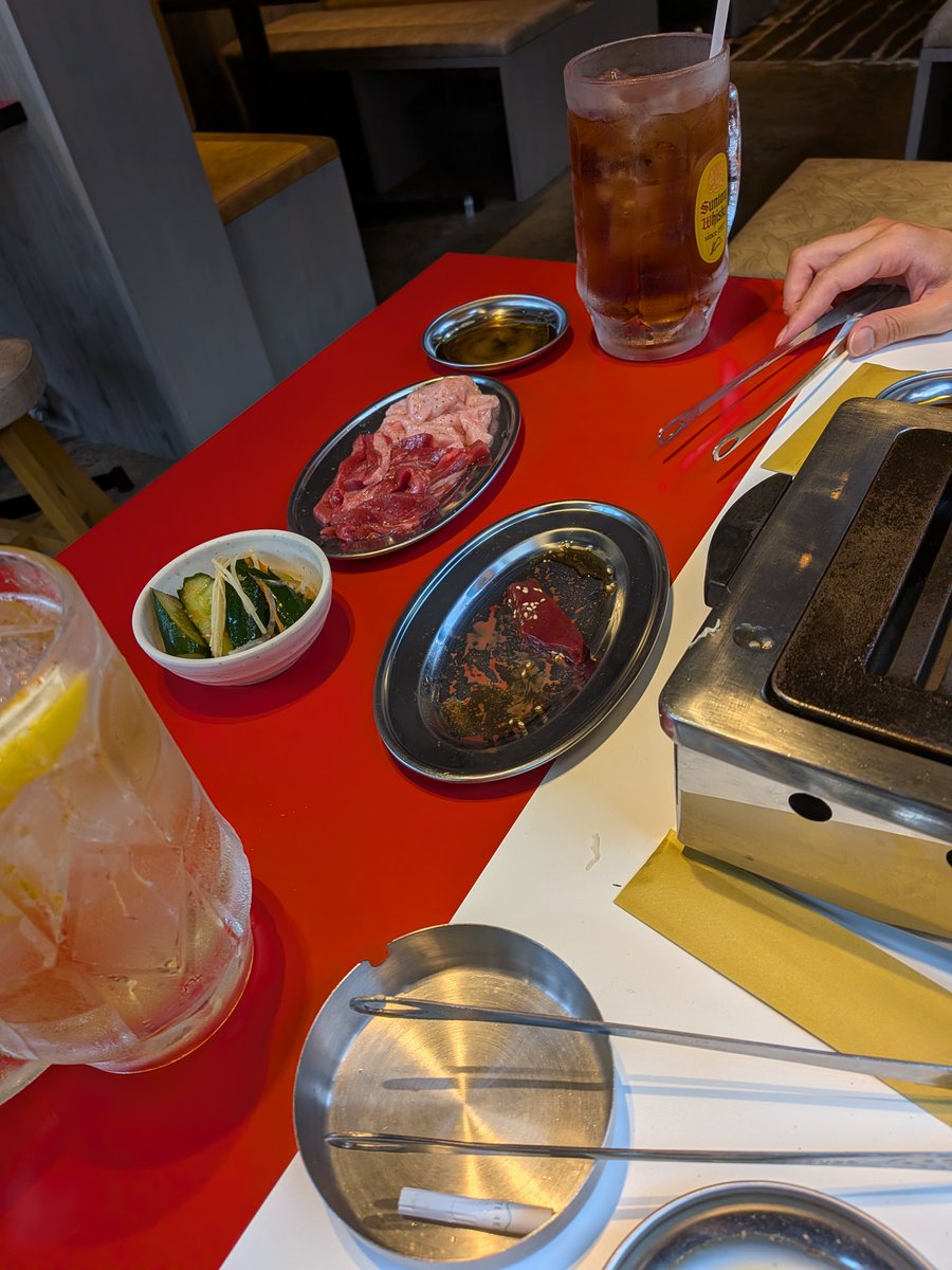 kyochiku's tweet photo. 友達と焼肉 https://t.co/OSQbZTItFF