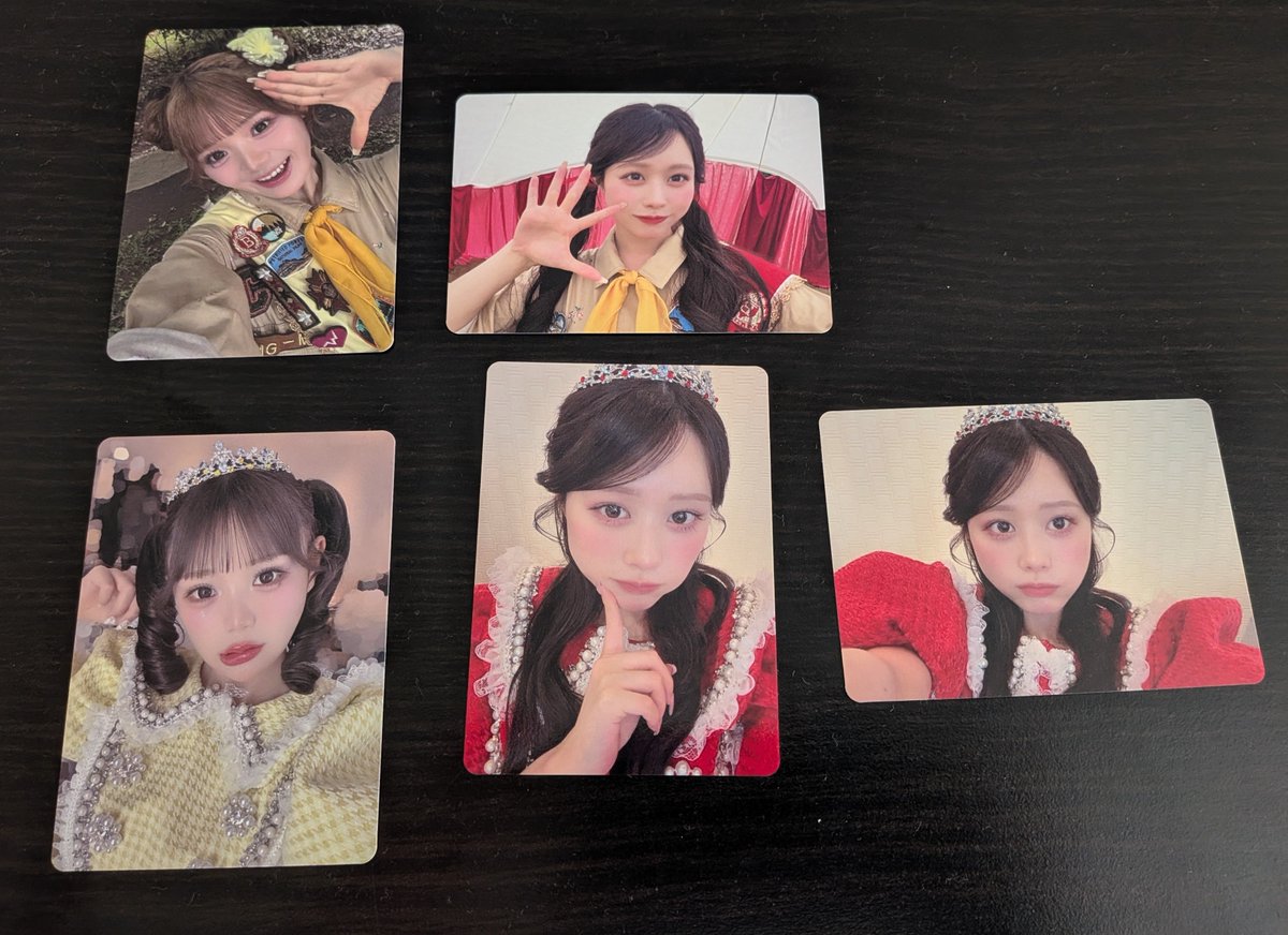 Saki035's tweet photo. きゅーすと　トレカ　交換

【譲】画像1
【求】同種板倉(画像2以外のもの)

郵送での交換希望です。お気軽にお声がけください。
#きゅーすと交換 https://t.co/LjhNG2bb6L