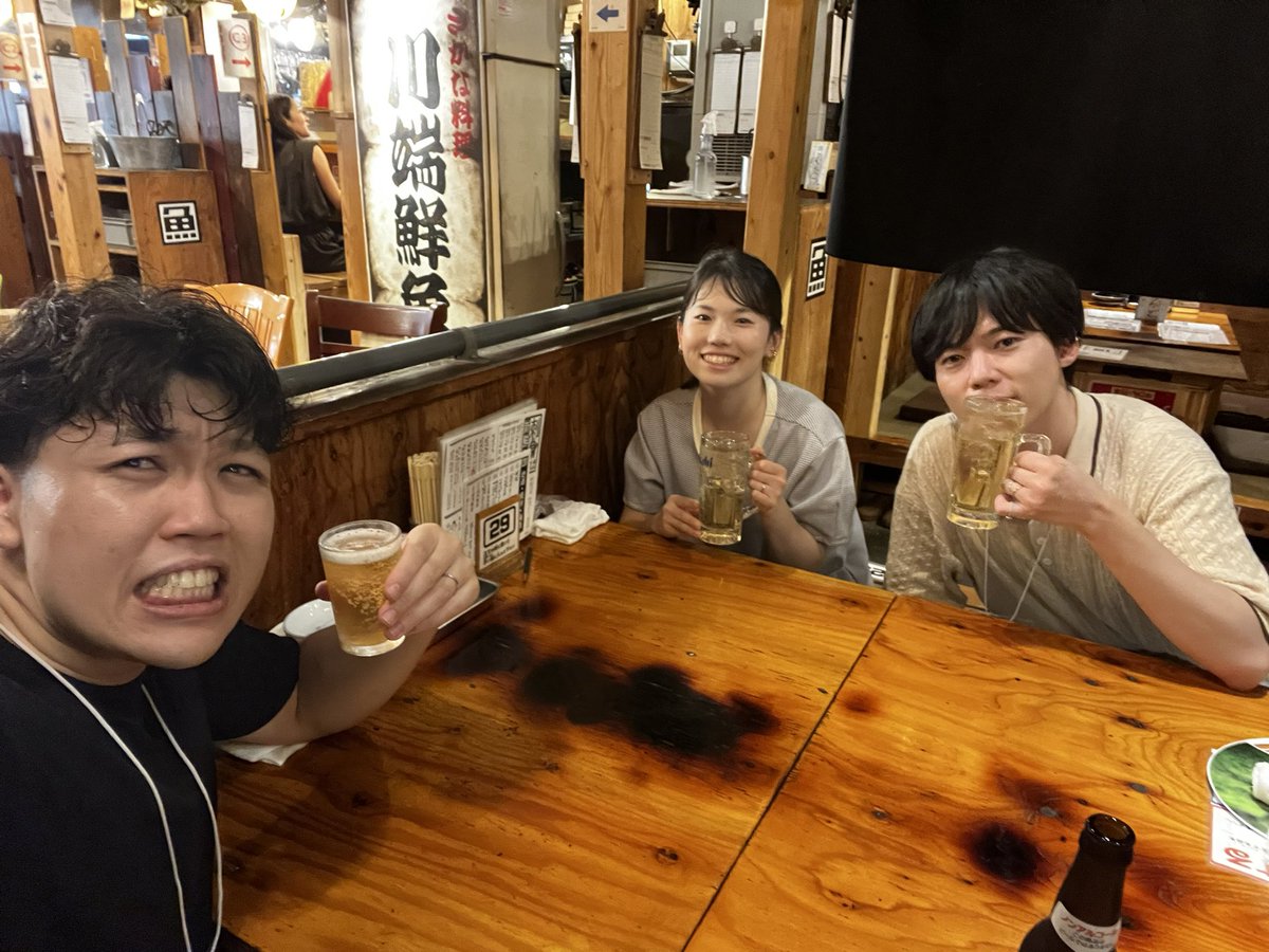 vphodio's tweet photo. 風靡金沢アカペラタウン1日目完！！
頑張りました〜笑
飲むどぉーーーーー🍻
（さぁどこでしょう） https://t.co/iPodSjryb7