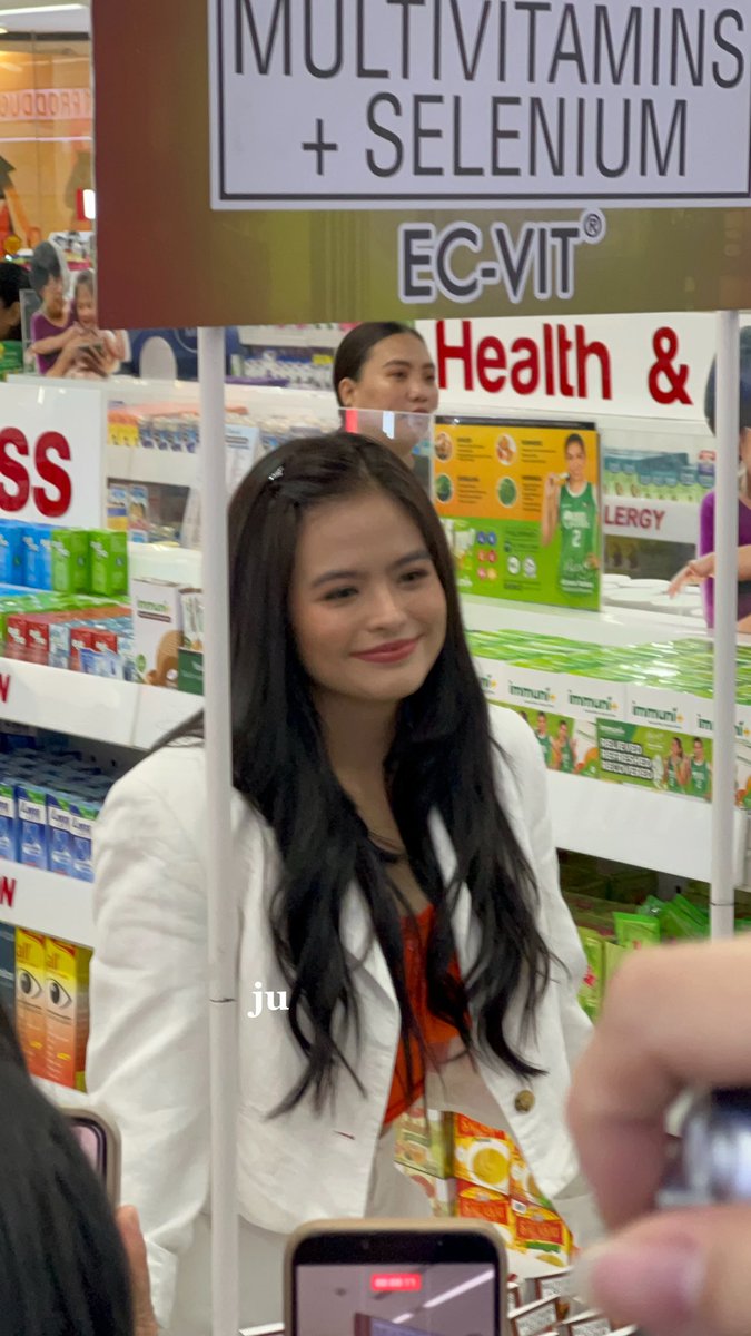 sucker4wilbea's tweet photo. pinaka-magandang babae sa buong mundo 😫

ECVIT HUNT WITH BEANCA https://t.co/tKGFvqiPJ6