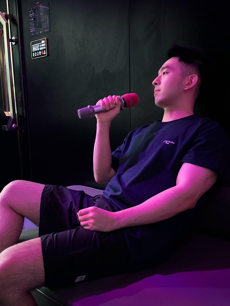 iGRnly9DQwQSWRm's tweet photo. Grab the mic, sing your heart out, and turn this KTV spot into your personal stage tonight! https://t.co/R9o8ebOdBT