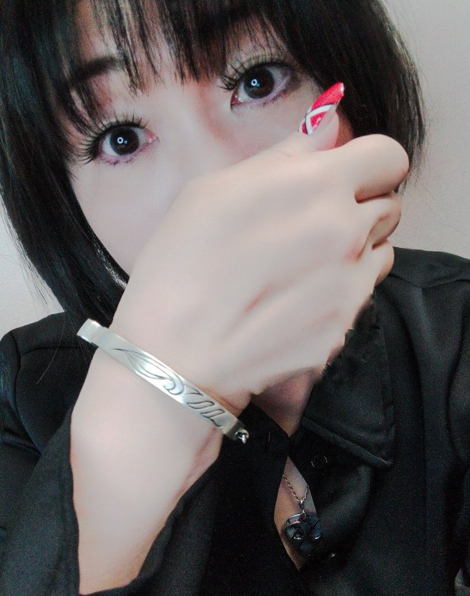 saesaemadam1's tweet photo. ジェイル大橋代官のTシャツの直感で浮かんだ感想。
【…すっごいっ!囚えた感!】でした、カッコいい😍
囚われたのはコチラ😂
#JailHandCuff #JailTowa https://t.co/nkh9ZBBTmv