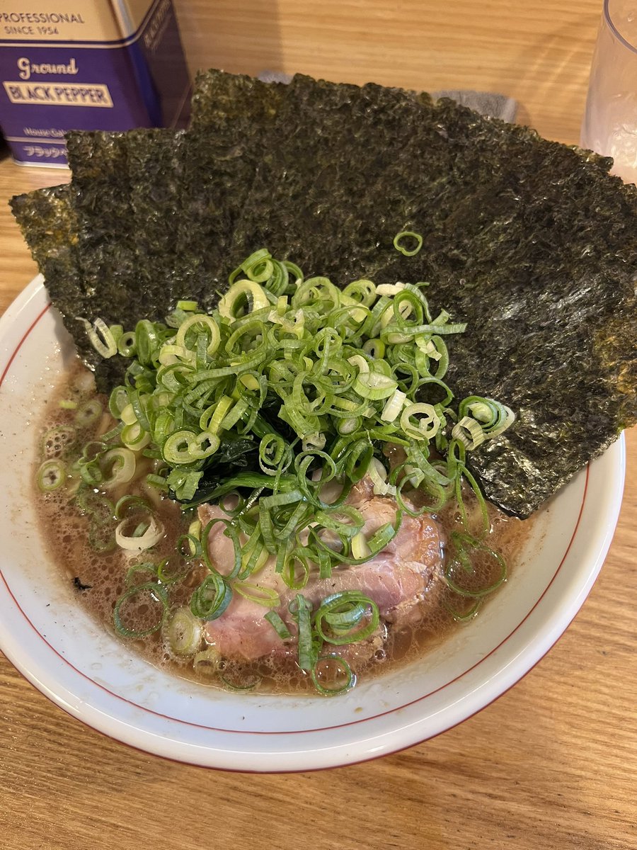mikocha_CF's tweet photo. 新しくできたラーメン屋に行ってきたよ
濃厚で美味しかった https://t.co/LXyF9a23tb