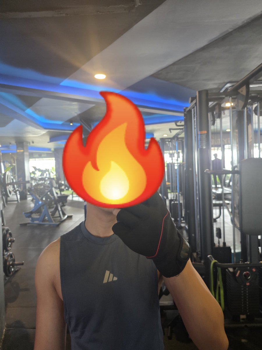 hidroquinon1's tweet photo. Happy long weekend bub kalau aku gym nih long weekendnya kalau km? https://t.co/9fu9p9WzTA