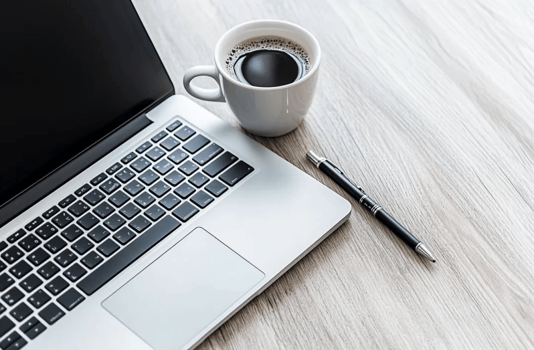 ThangudigeJaya1's tweet photo. Just spent 10 whole minutes staring at my coffee mug while pretending to reply to work emails. Efficiency level: 0. Vibe: totally chill. https://t.co/d2o39WoGKD