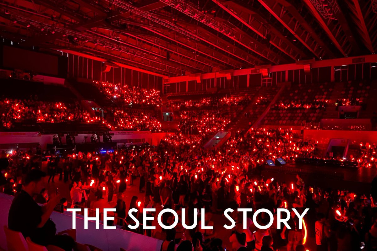 theseoulstory's tweet photo. We were at #iKON_FOUREVER_JAKARTA last night, and we had fun with @withikonic and iKONICs! ❤️‍🔥

Head to our Instagram for live updates ➡️ https://t.co/FPIfW2THGa  

Brought to you by @withusind https://t.co/cFbdWhYVTM