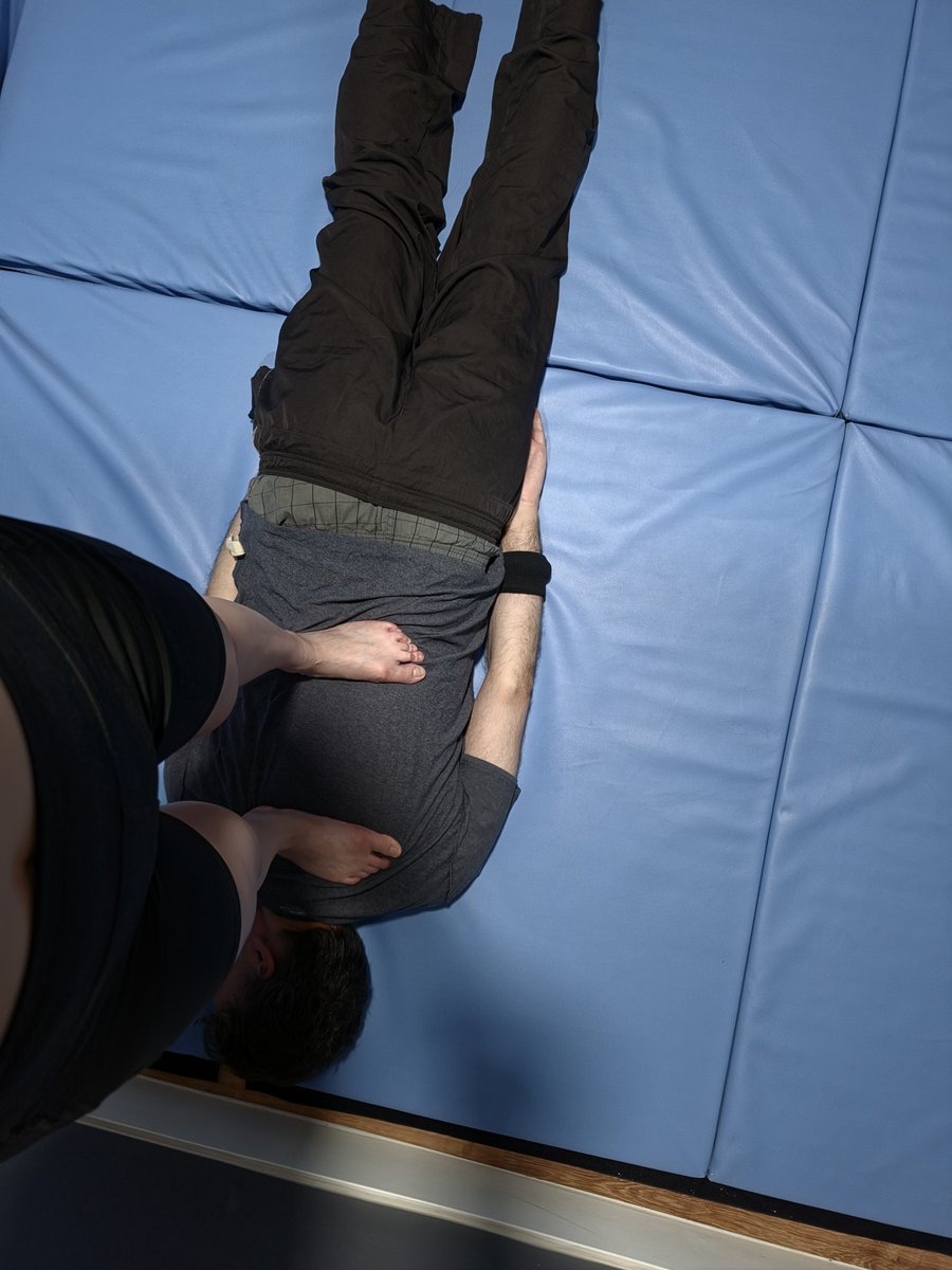 DommeJadeDragon's tweet photo. Where do men belong? On the floor, beneath me, and waiting for the privilege to serve me.
.
.
.
.
.
#wrestling #jiujitsu #domme #submission #trampling https://t.co/dmcSo8FTok