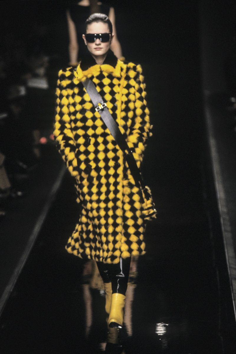 ryvnlovve's tweet photo. Bottega Veneta F/W 2001 https://t.co/ib6veXhpS8