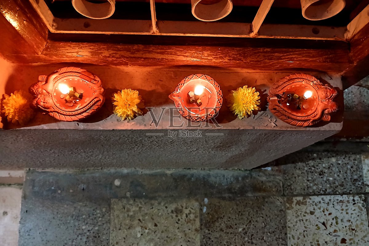 Theonly02391059's tweet photo. [Today I lit my first candle of Diwali —bright light chasing away dark days, warm vibes with loved ones, and a whole lot of joy in tiny flames. May your day sparkle with small, perfect moments!] https://t.co/DZ5BxK5GZW
