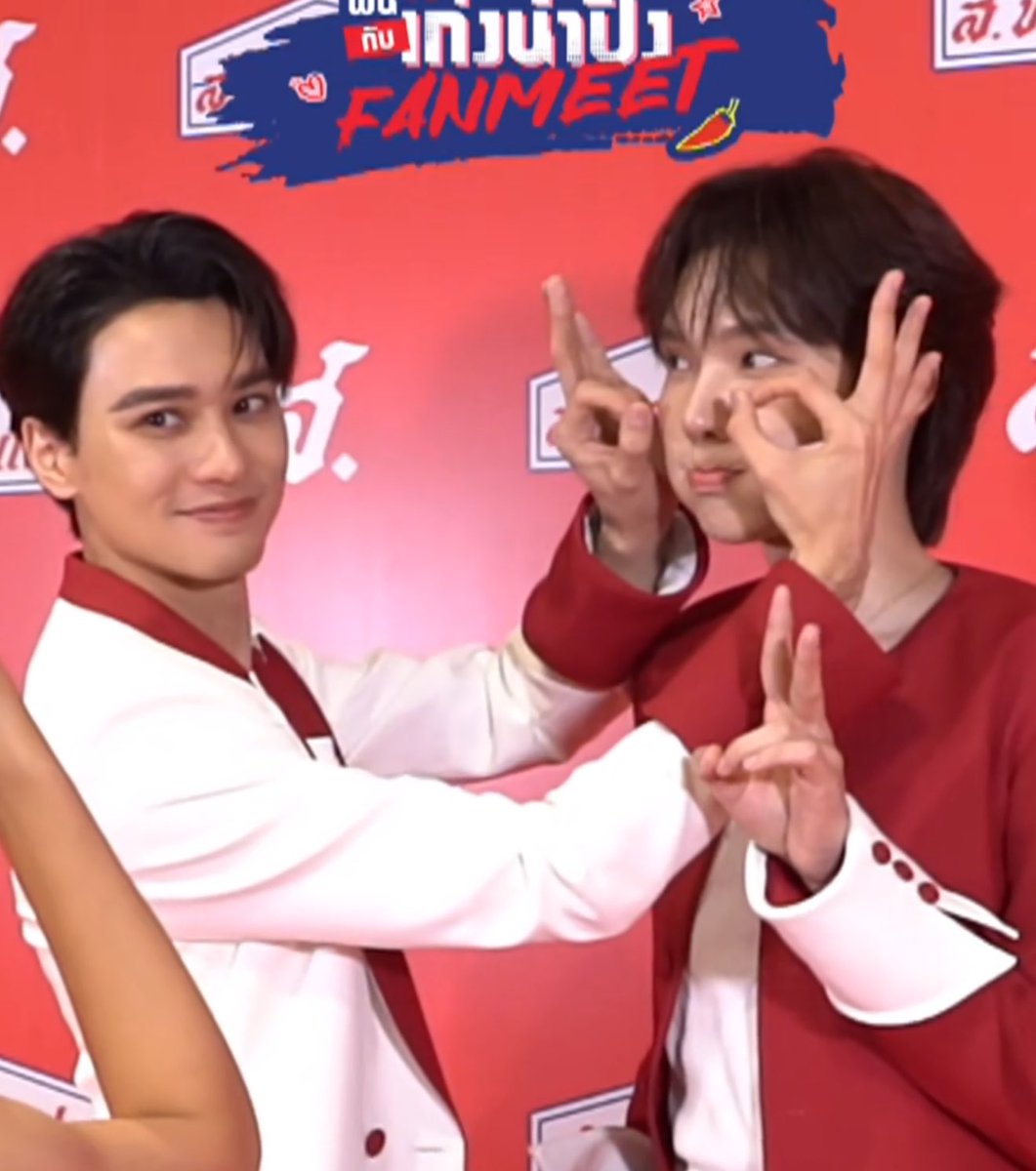 daisylyys's tweet photo. ค้าบ ๆๆๆ ไม่แซววว

KNP FAN MEET with ส.ขอนแก่น 
#สขอนแก่นxKNP https://t.co/8aKh3SbwAN