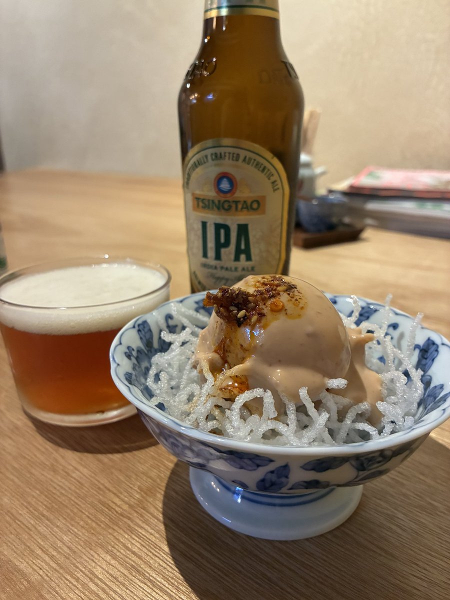 BzPiro's tweet photo. 暑すぎるて思わず酒 https://t.co/BHv68yAfd0