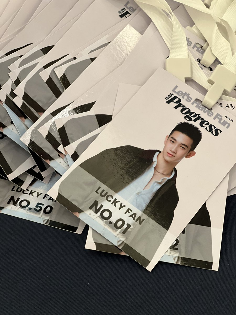 prin_ce58's tweet photo. ว่าจะแกล้งจิ๊กจากหน้างานละ

Let's Have Fun with Progress

#DrAllyXProgress 
#ProgressPassawish 
#AlmondProgress
#ด้อมภภ #PSPW https://t.co/9YnC2iO8MF
