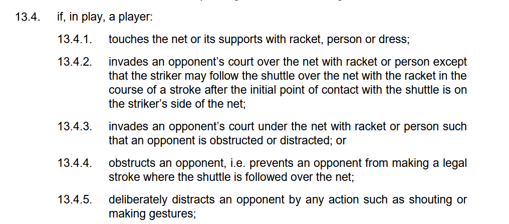 BadmintonTalk's tweet photo. Rame nih karena raket Nita menyeberang dan diambil lewat bawah net, jadi Yan Zhe protes karena menurut aturan seharusnya fault karena membuat 'distraction' sedangkan umpire tidak setuju

#BWC2026 https://t.co/dXKB58I85r