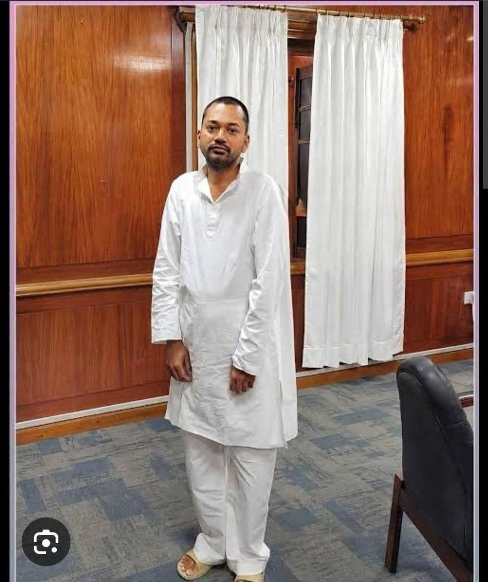 BhaiyoBheno's tweet photo. मोदी जी का ड्रेस डिजाइनर खाली हो तो कुछ समय के लिए बिहार भेज दीजिए। https://t.co/KRg8fyLZ6s