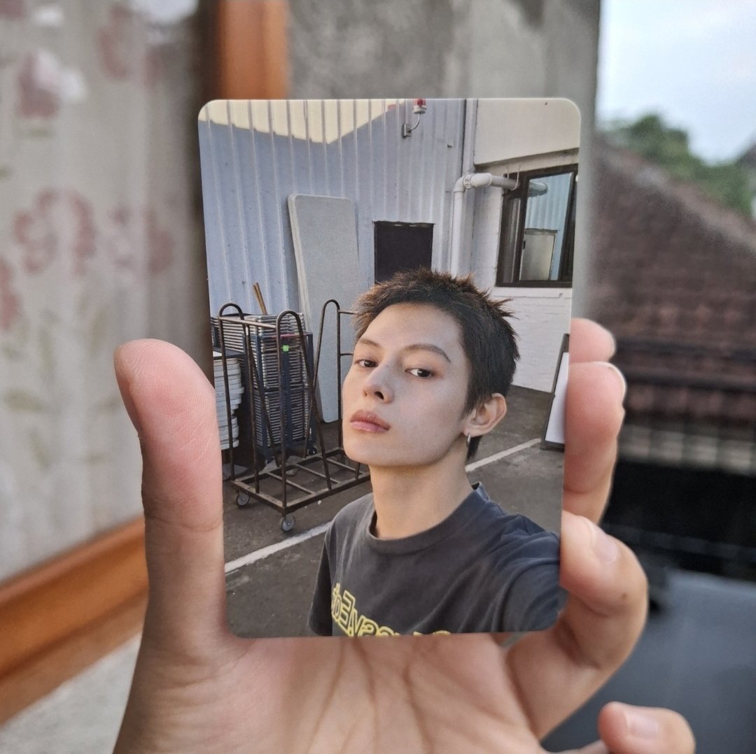 Meowkoipop's tweet photo. 🎁 [GIVEAWAY OPENING GO BY MEOWKOIPOP] 🎁
​Halo guys! Dalam rangka grand opening GO by Meowkoipop, aku mau bagi-bagi hadiah spesial buat 2 orang pemenang beruntung! 🥳✨
​🏆 HADIAH (UNTUK 2 PEMENANG):
​🎁 Pemenang 1: PC Photocard POB UMS James
​🎁 Pemenang 2: PC Vinyl Juhoon https://t.co/vPDLECUDUI