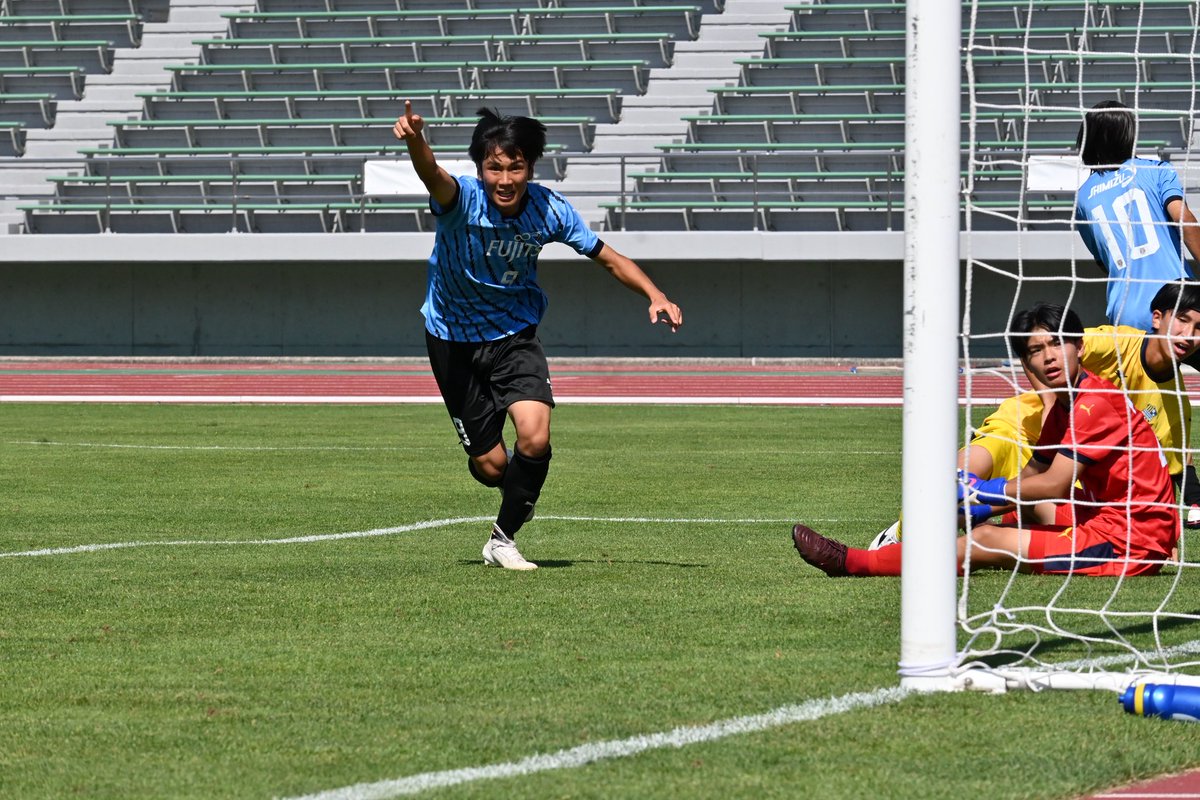 frontale_staff's tweet photo. 【U-15生田】

日本クラブユースサッカー選手権（U-15）大会
ノックアウトステージ 準決勝
🆚横河武蔵野FC U-15
⚪️1-0（1-0/0-0）

⚽️得点経過
10分 佐藤 慶

決勝進出!!
2年ぶりの優勝へ、あと1勝です!!

引き続き、ヤンフロへの熱いご声援よろしくお願いします!!

⏬NEXT MATCH⏬
🏆 日本クラブユースサッカー選手権（U-15）大会
ノックアウトステージ 決勝
🗓️ 8/24（月）11:00キックオフ
🆚横浜F・マリノスジュニアユース
🏟️札幌市厚別公園競技場

#frontale
#ヤンフロ