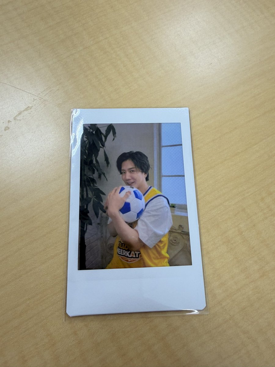 sp_r1234's tweet photo. @a__mity 検索より失礼します。
村瀬さんのチェキとゆいしんくんのチェキとの交換は可能でしょうか？ https://t.co/xRtkZVJUgj