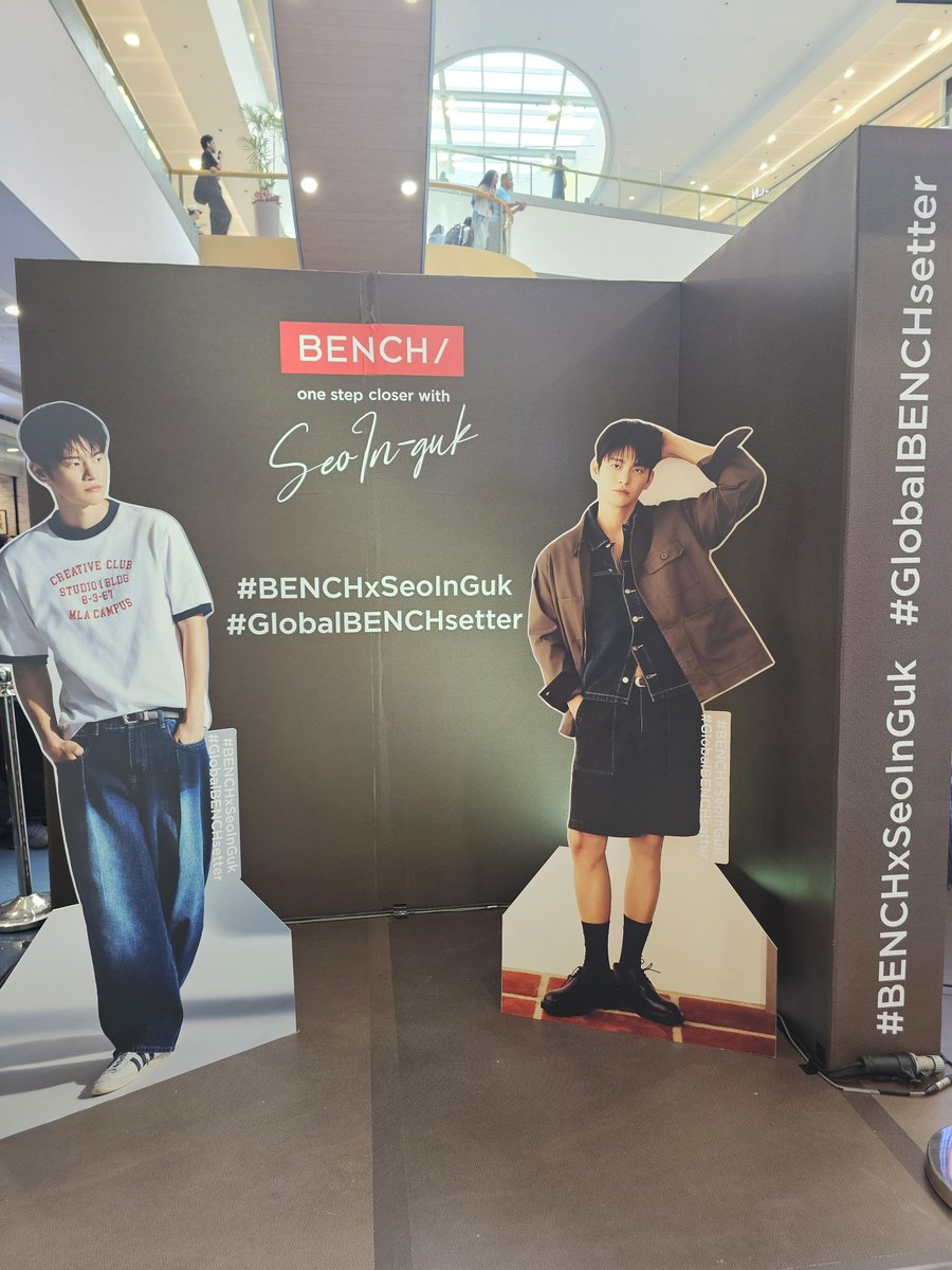 manilaconcerts's tweet photo. Fans are ready to see Seo In Guk in the flesh at his special @benchtm fan meet event here at SM Mall of Asia! 🤍 The event kicks off at 5PM.

#BENCHOneStepCloserWithSeoInGuk https://t.co/6Jc9IsUQXD