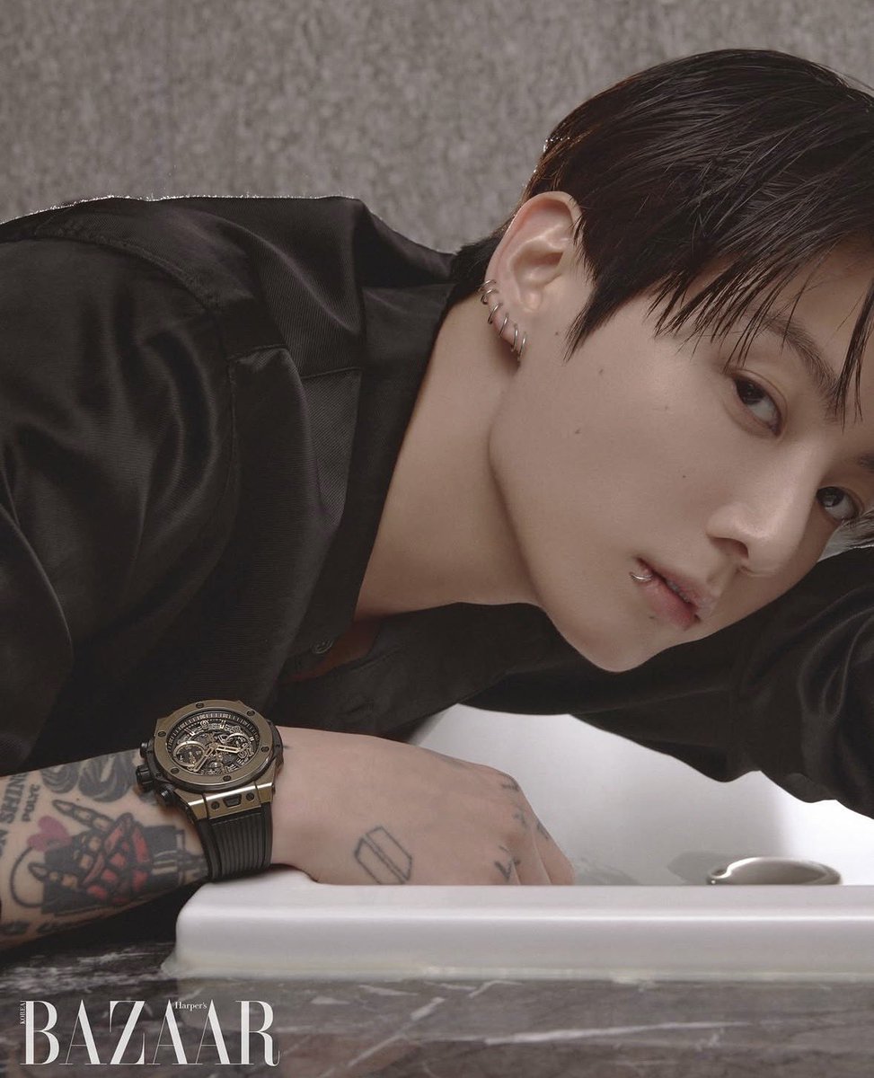 Jungkooki's tweet photo. A masterclass in quiet intensity. https://t.co/eHaP3Bikln