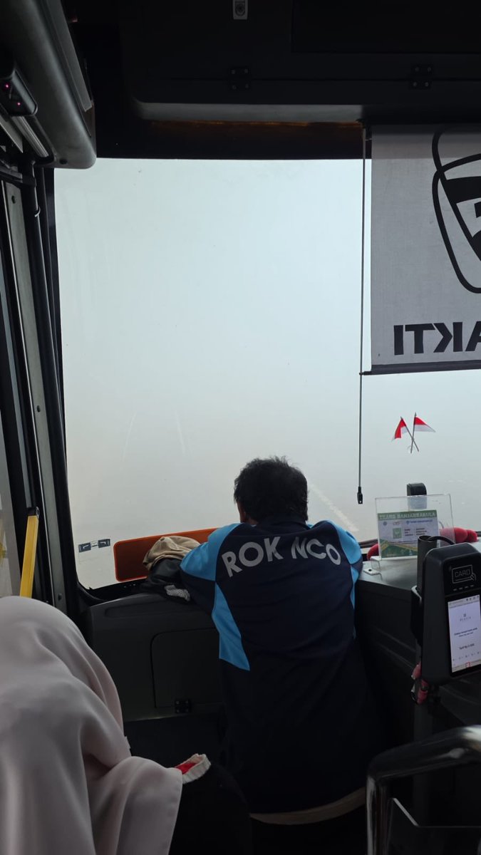 bicinomm's tweet photo. @pak_erte92 begini tebelnya geser dikit dr banjarmasin tolol https://t.co/Kol9dg5aNG