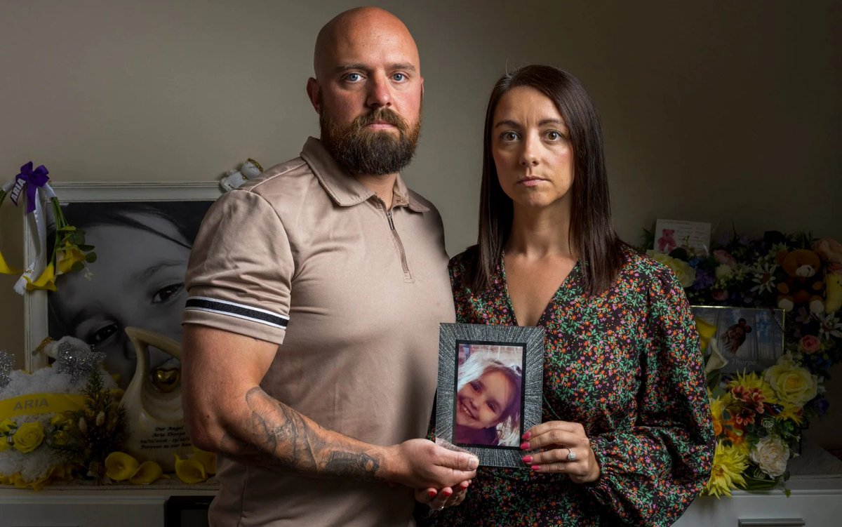 BasilTheGreat's tweet photo. 🚨NEWS: One of the most despicable examples of our weak justice system

The family of Aria Thorpe have launched a campaign seeking a retrial against the killer of their 9 year old daughter who he stabbed to death

The still to this day unnamed killer due to his age was 15 when he stabbed Aria in December 2025

The teen claimed he was playfighting with her, a girl 6 years younger than him at the time, and moved an 8 inch knife in her direction to make her flinch, he says Aria moved towards the knife using her own force to plunge it into her chest

No one with half a brain believes this story

The boy didn't call emergency services or anyone for help

He fled the scene and went to a local train station where he spoke to several people he appeared to know and appeared to re-enact the moment he stabbed her

This can be seen on CCTV below 👇

He told them he was trying to get away from "everything - police, family. Everything".

But someone called the police and he was luckily arrested on the train before it departed

Prosecutors told the family it was a 'slam dunk' case and the boy would be prosecuted for murder, if not, at least manslaughter

The family claim the judge mislead the jury during the trial and they claim it is one of the most shocking miscarriages of justice they've known

I hope the family get justice for Aria

And I hope the UK legal system gets a massive overhaul with judge's held accountable for their appalling actions

May you rest in peace Aria 🙏