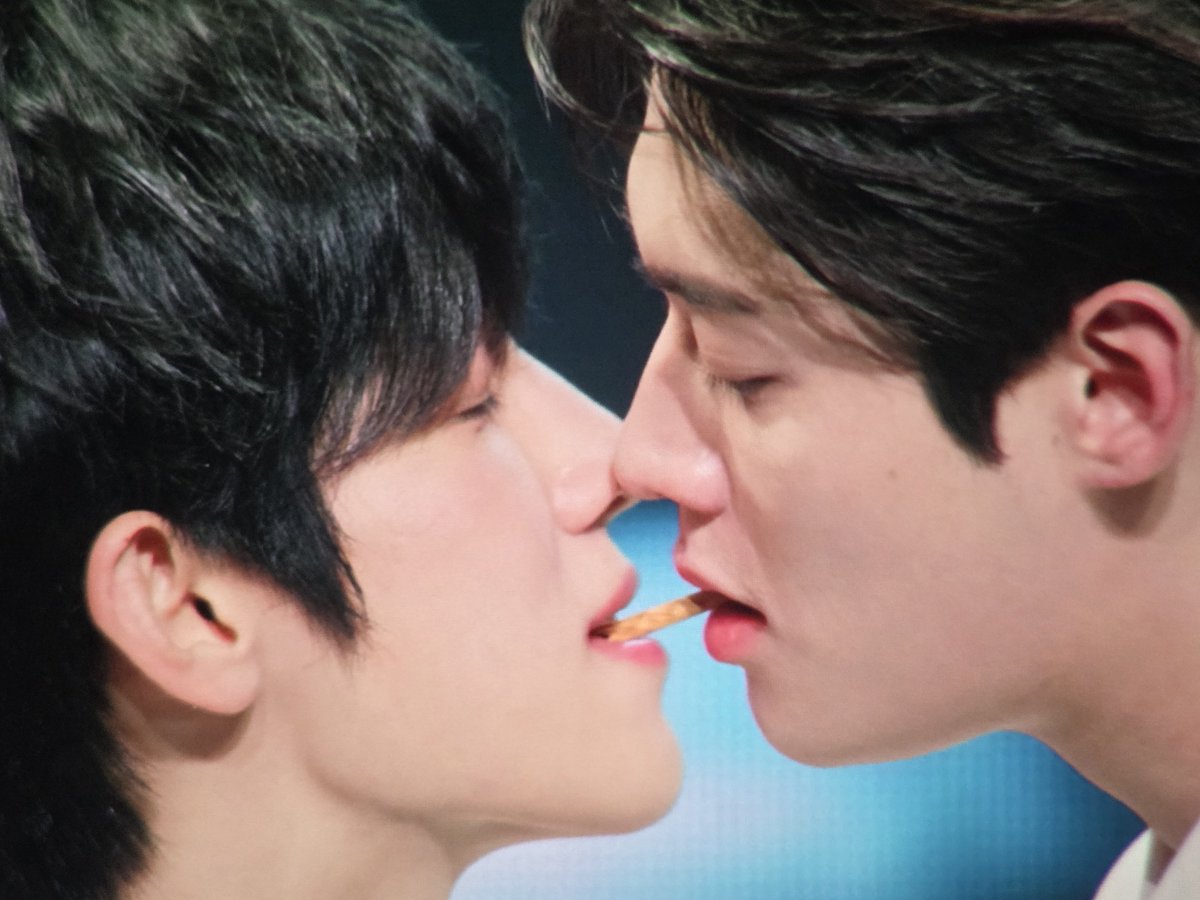 bwa0_0's tweet photo. 이거 올려도 되는 건가 https://t.co/0weTage0fS