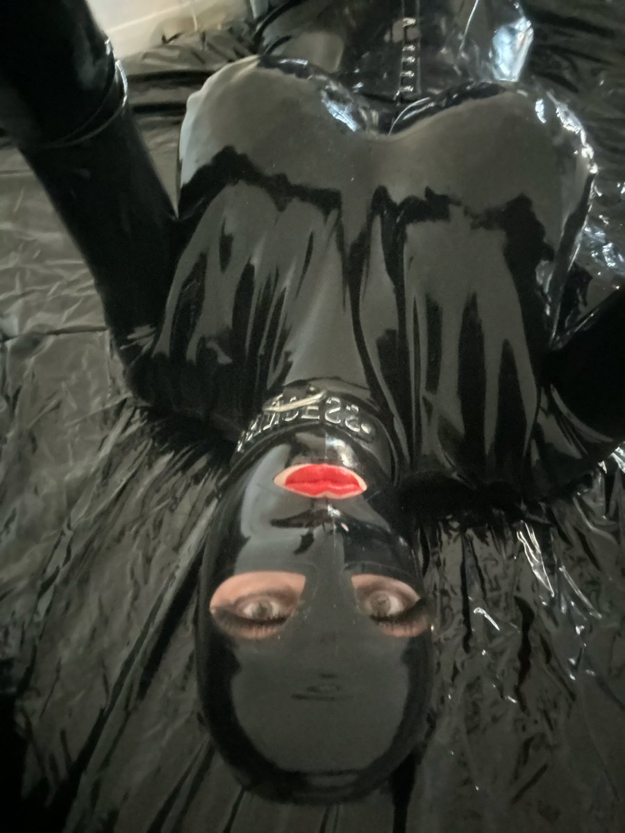 LadyBlatex's tweet photo. Let me come clean. I am a rubber slut and all I want to be is a rubber slut. I want to make money as a porn star and cock slut! Make my dreams true so I never need to remove my latex again https://t.co/hxt3NrytN6