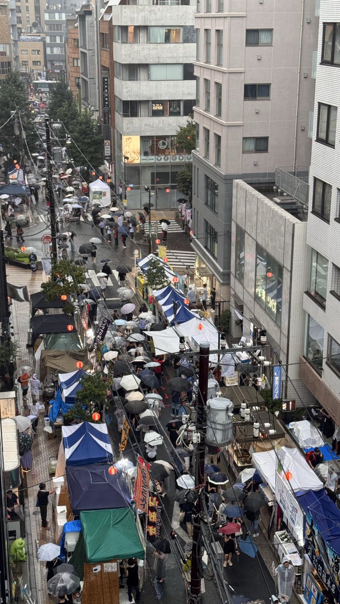 BOOOOPS_'s tweet photo. #麻布十番納涼祭

現在の様子 https://t.co/flSTPsLAIj