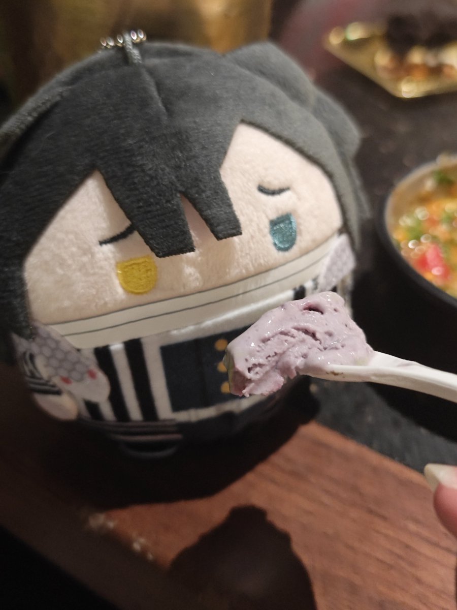 Azuki0832's tweet photo. 約2週間前に友達と一緒に中国限定のフラッシュモブに行きました，私は本当に今回の立ち絵が大好きです😭😭😭❤️❤️❤️ https://t.co/RyvDsm9ovo
