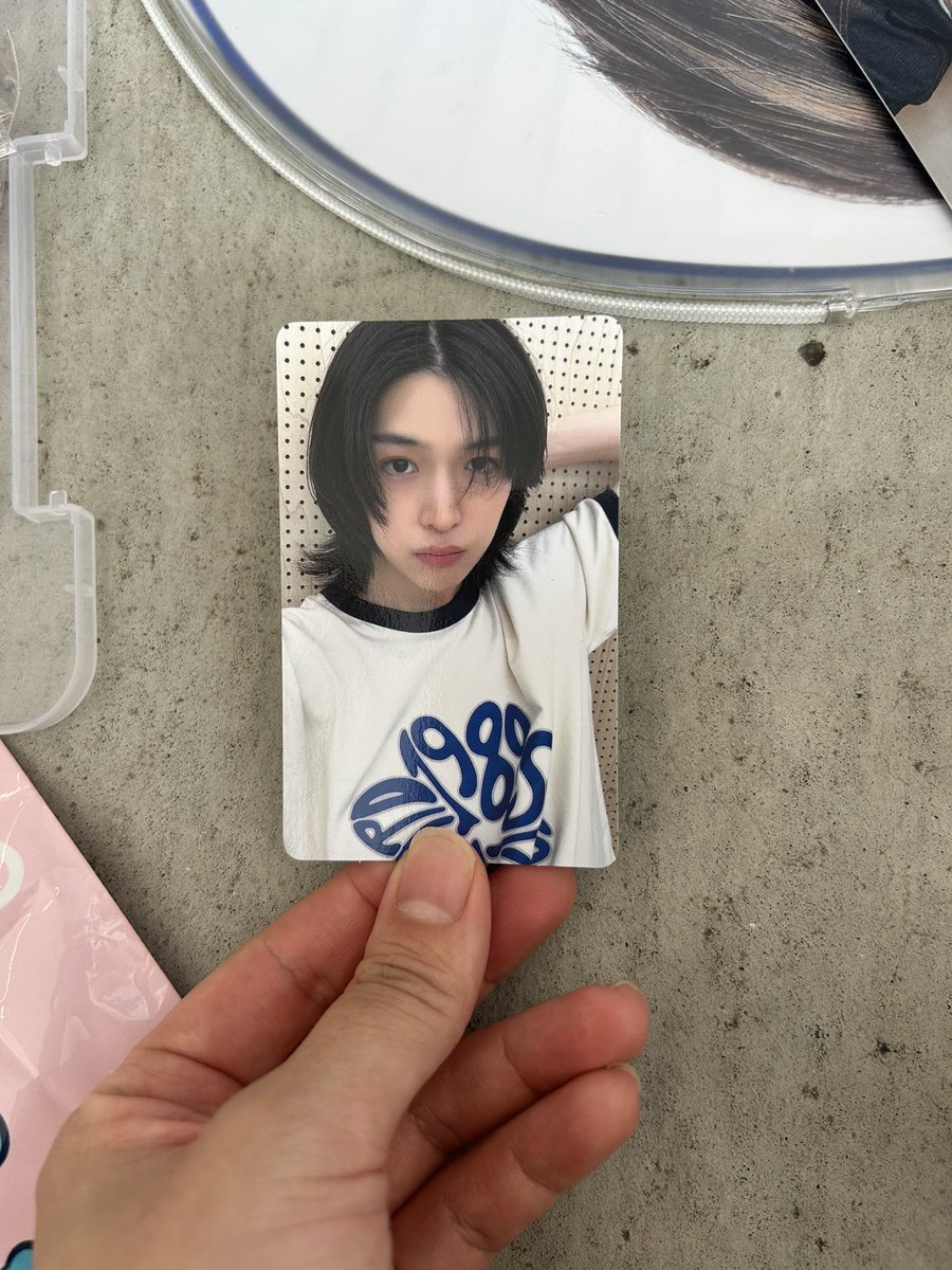 nshrtnshrt's tweet photo. 2026 KO1KEYZ 1ST FAN MEETING
FC BOOTH トレカ特典 交換

譲▶︎ 小野

求▶︎ 濱田

本日現地での交換または郵送

お気軽にお声掛けください。
 #KO1KEYZ交換 https://t.co/GxhnejMknc