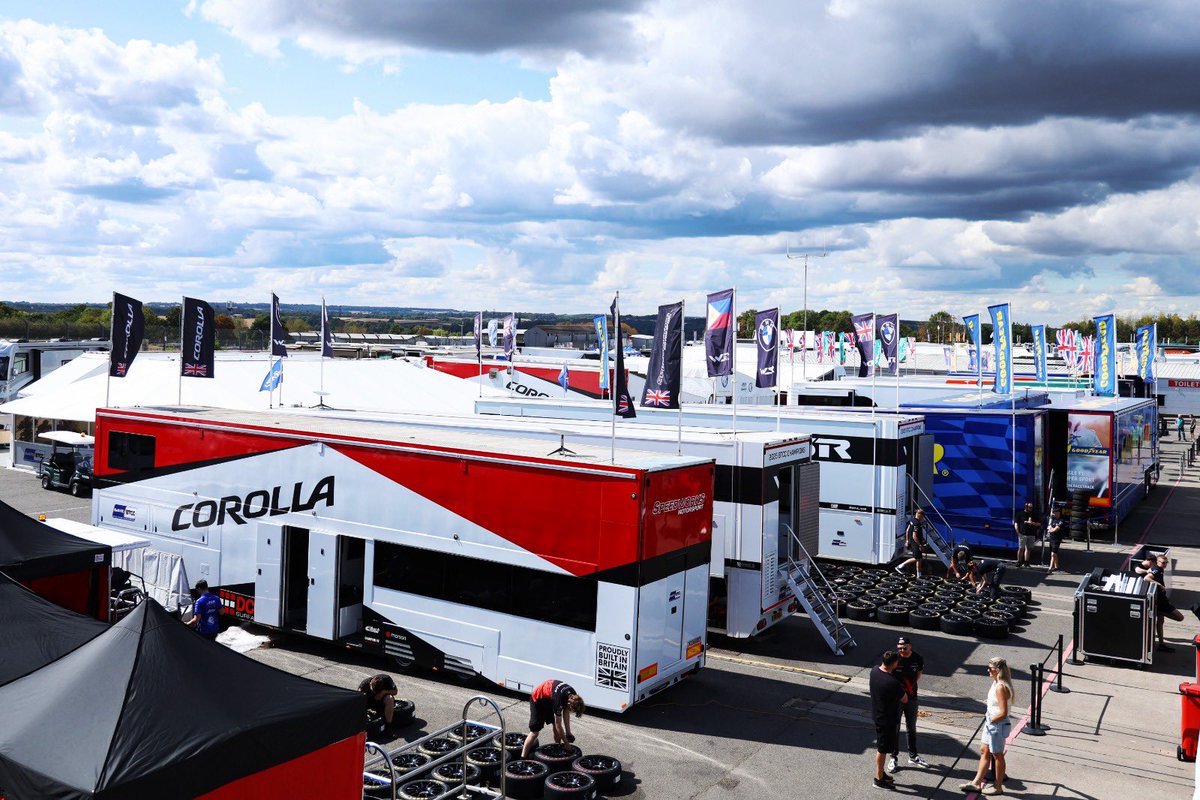 SpeedworksMS's tweet photo. 🏁 QUALIFYING DAY | DONINGTON PARK GP 🏁

Free Practice - 11:00
Qualifying - 14:05
Qualifying Race - 15:05

🏎️💨 Don’t miss a second of the action — watch live on YouTube or follow along with the live timings to keep up with every lap.

Let’s go, Donington!  🔥 https://t.co/GCGk64sPfJ
