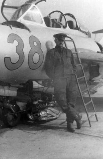 EasternOrbat's tweet photo. A four-part history of the Soviet Far Eastern 404th Fighter Aviation Regiment. Part One: https://t.co/fFDYbJjRtk https://t.co/36dYivVQ78