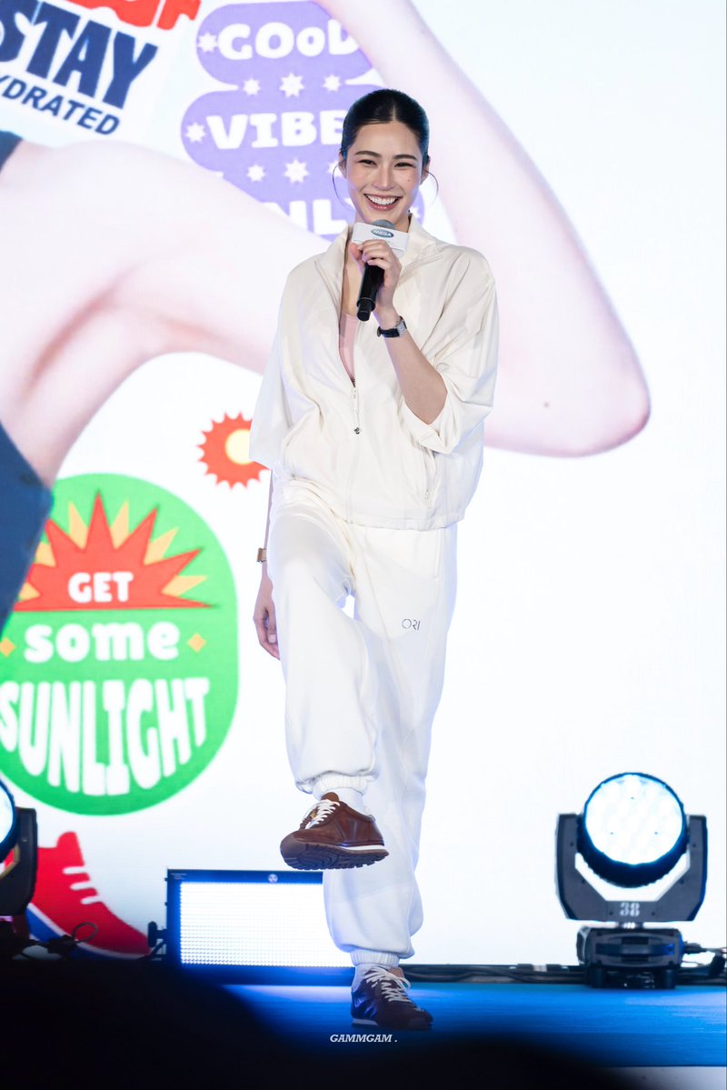 gammgam_'s tweet photo. เอนจอยสุดๆไปเลยฮะ 👏🏻

LINGORM PRESENTER MEGA WE CARE
#LingOrmxMegaWecareMitment
#LinglingKwong #หลิงหลิงคอง https://t.co/D6Wgjs6t5a