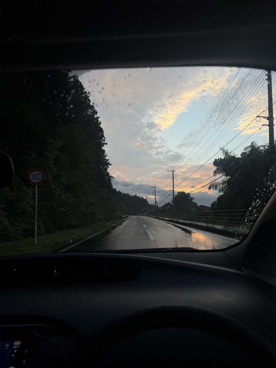 Fuc9k8's tweet photo. 夢の中へ連れて行って https://t.co/x3NirVf3Wy