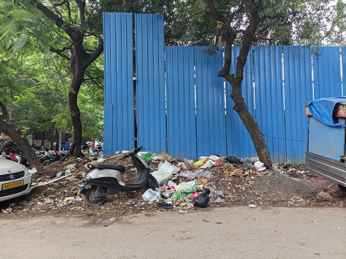 brightnpale's tweet photo. Debris untouched.  Nearing a month now. Does anyone else miss the footpath? 
 @GBA_office @icindngr https://t.co/NlpkgZxoCq