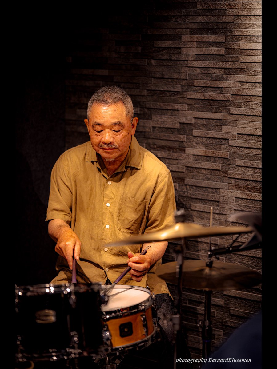 BarnardBluesmen's tweet photo. Musicianの肖像
河原 弘 さん(Dr)
(Kaku Kobayashi Quartet)
#musicianの肖像
#lumixjapan
#hyfilter
#sigma
#池下わわ
LUMIX DC-S1M2ES
SIGMA 85mm F1.4 DG DN | Art https://t.co/hOADOoo4lE