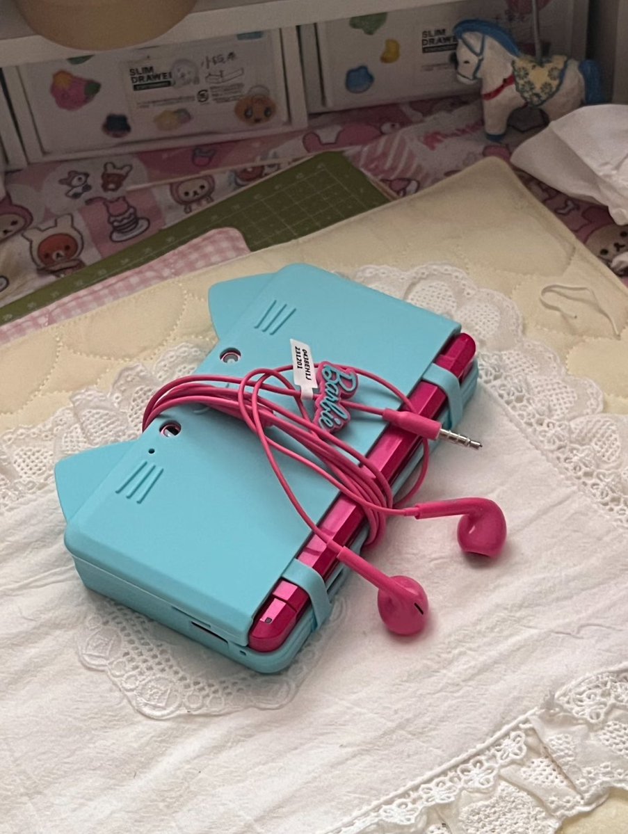 magleson's tweet photo. SEKARANG NINTENDO MASIH BANYAK YANG PAKAI YA?! NAKSIR BANGET SAMA SERIES INI 😍🤚 https://t.co/iGY3nKSNSO