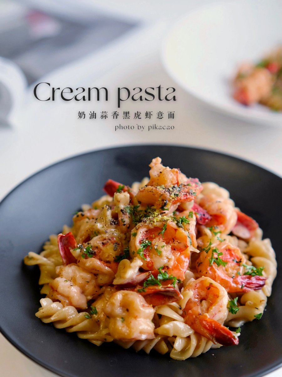 AmyWarr88756597's tweet photo. Homemade garlic butter shrimp pasta tonight! Super easy, so flavorful, and ready in 15 mins—my weeknight dinner savior. https://t.co/jZWNxGLR3G