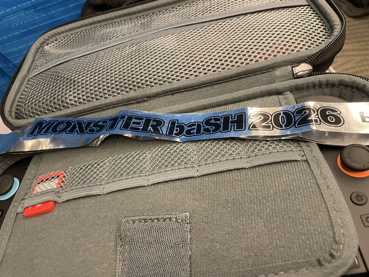 Koa0704's tweet photo. あ！モンバス銀テ貰ってました✋

飛んだ瞬間風に煽られて取れなかったw

野外銀テムズい😂😂😂
#モンバス https://t.co/TJxUNt3mic