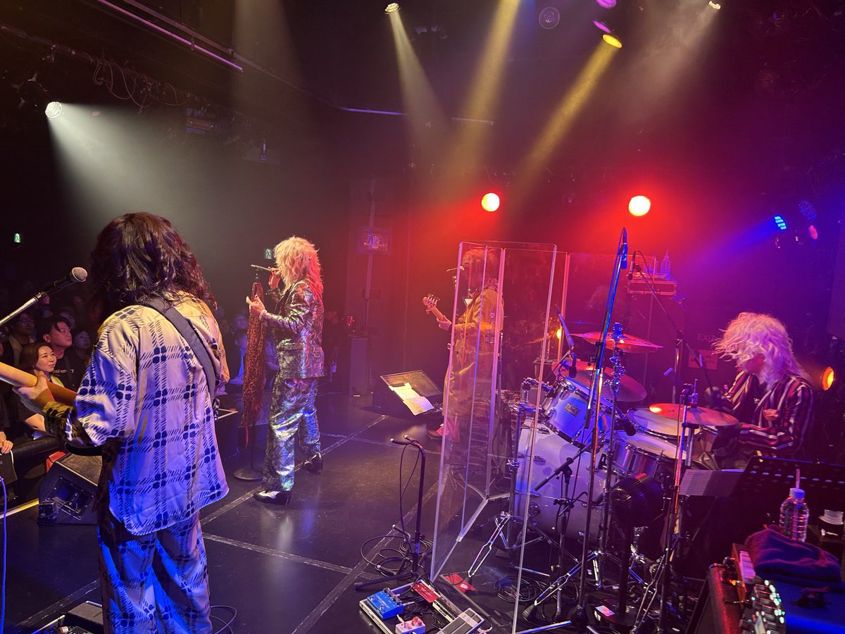Pachelbel_Ito's tweet photo. 卓偉さん@埼名阪ツアー初日さいたま新都心終わりましたー！
搬入から本番、バラし、積みまで怒涛の1日でした。
初日らしく色々ハプニングありましたが、結果良きライブになったのではと。😅
次は大阪で会いましょう！ https://t.co/WzsKwcR6yz