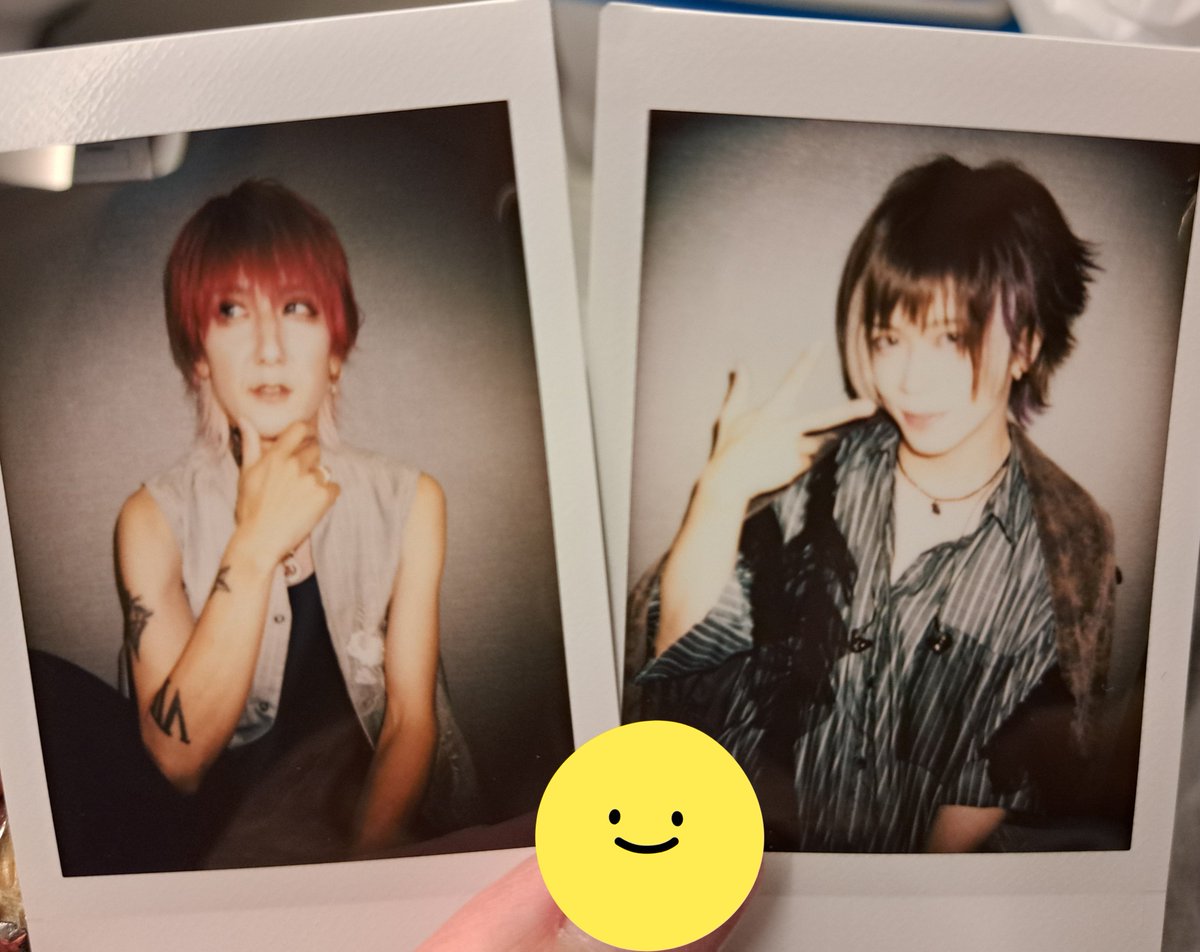 my_hcr's tweet photo. 【お譲り 交換】
vistlip チェキ 
8/22 ［Drawing Dawn:Glazing］

譲：Yuhさん  Tohyaさん
求：定価 または瑠伊さん

お気軽にお声がけください
よろしくお願いいたします https://t.co/PvOjbUCja5