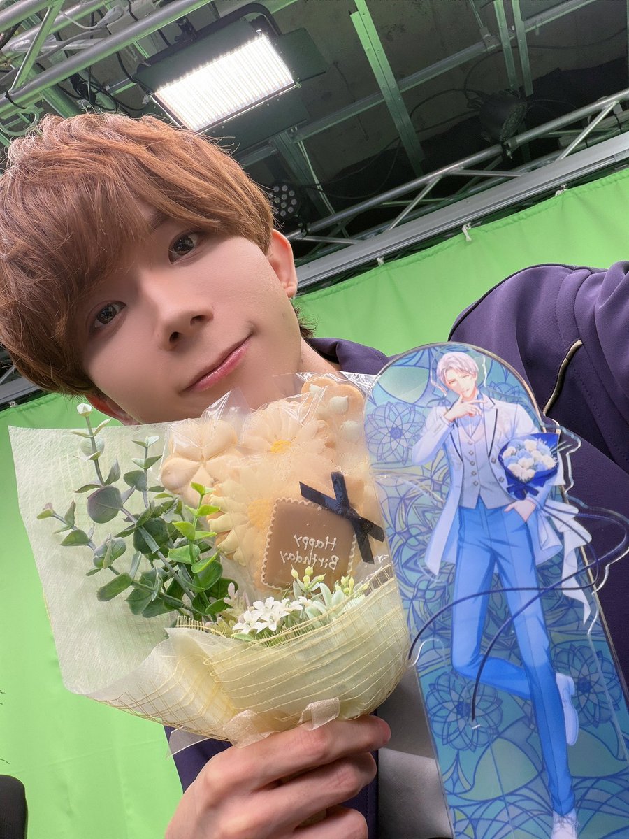 tomohito0825's tweet photo. ご視聴ありがとうございました！！！！！！

10周年の重みを感じるイラスト…最高でしたね…！！！！😭💍
グッズもすんごいのが沢山あるので是非ゲットしてください！！！

引き続き、これからのスタマイもどうかよろしくお願いします！！！！！！
#スタマイ https://t.co/rrc9Vp0F5D