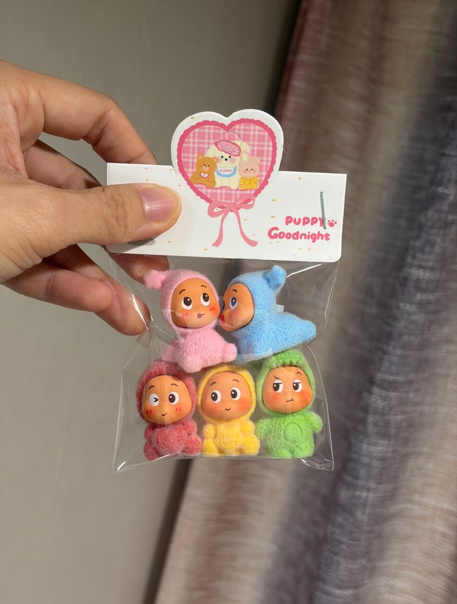 dJejingga's tweet photo. FIGURE TWINKLE INI LUCU BANGET... LANGSUNG DAPAT BANYAK JUGA 🥹💗 https://t.co/TUmA2VWOIc